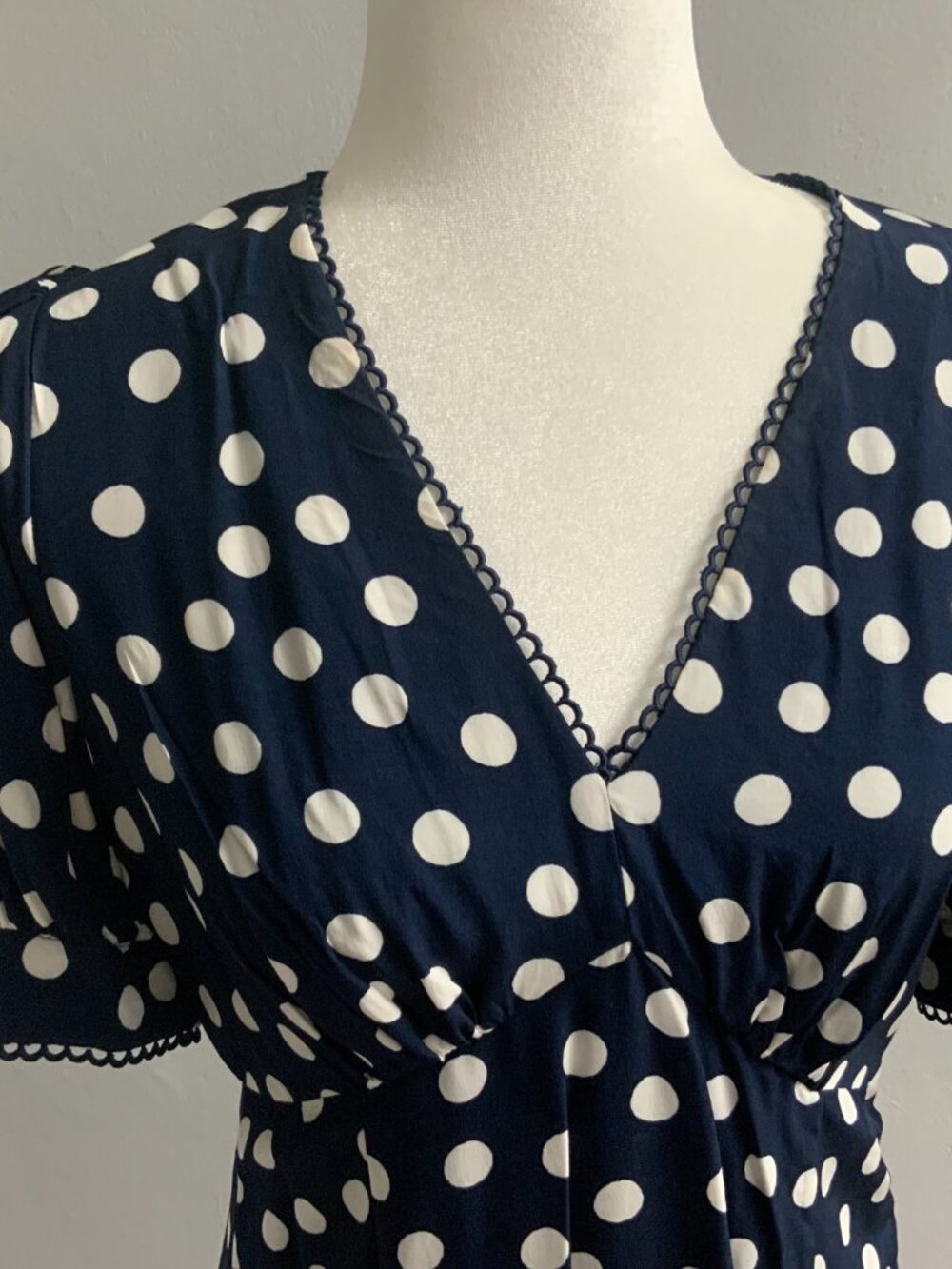 Boden's Rosie Godet Tea Dress-French Navy, Abstract Dot - Size 6US (Size 10UK) - Picture 7 of 9